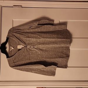 NWT. Christopher & Banks. Gray/white 3/4 sleeve Top. XL